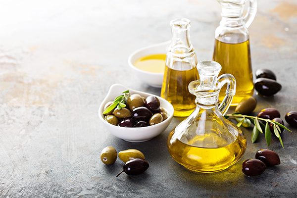 The best oil: Extra virgin olive oil contributes to better breast milk quality