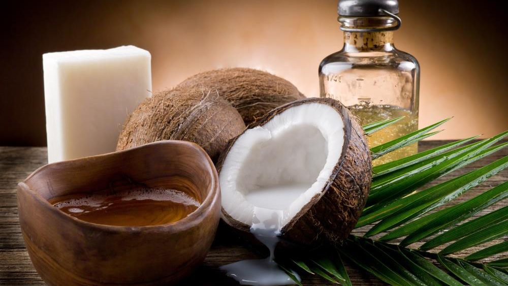 Coconut oil is a versatile and natural antioxidant that can be used in food preservation