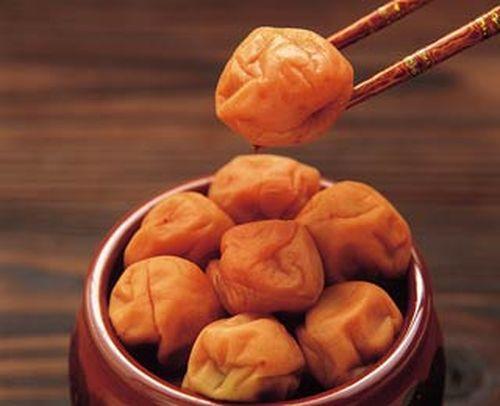 Umeboshi is a natural immune system booster: Just eating 2 plums a week can result in DRAMATIC changes to your health