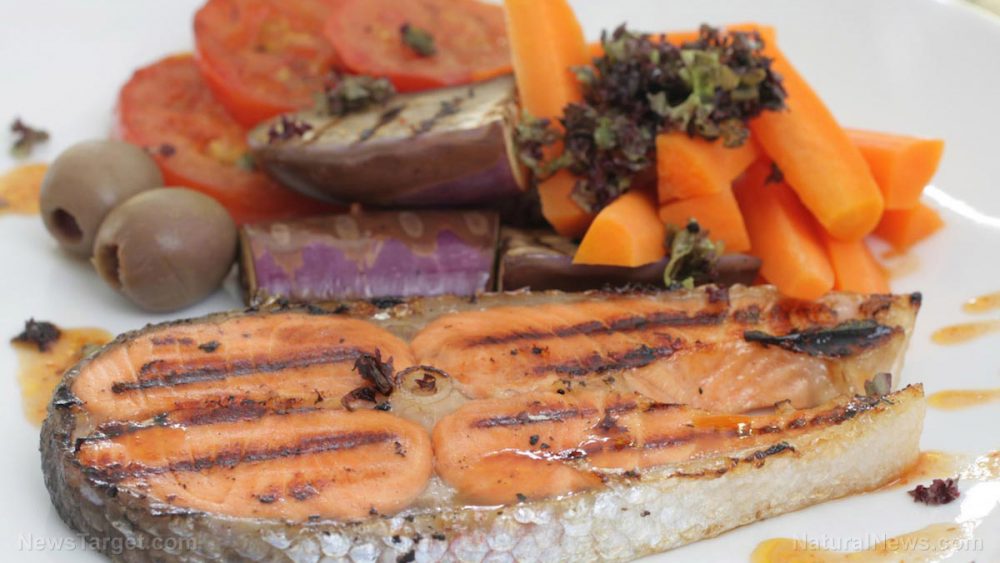 Study: Consuming foods rich in omega-3 fatty acids cuts your risk of death by 33%