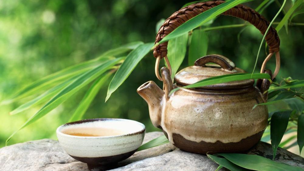 Green tea vs. white tea: Both come from the same tree, but each offers different health benefits