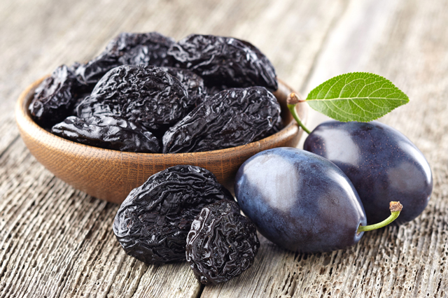 Dried plums show promise in effectively preventing colon cancer