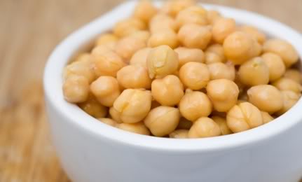 Reduce food cravings and feel fuller longer while improving your health by eating chickpeas