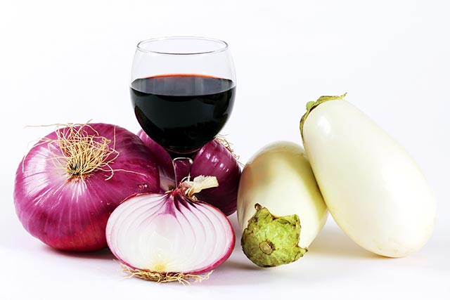 Red wine and onions are heart-healthy foods – but what happens when you combine them?