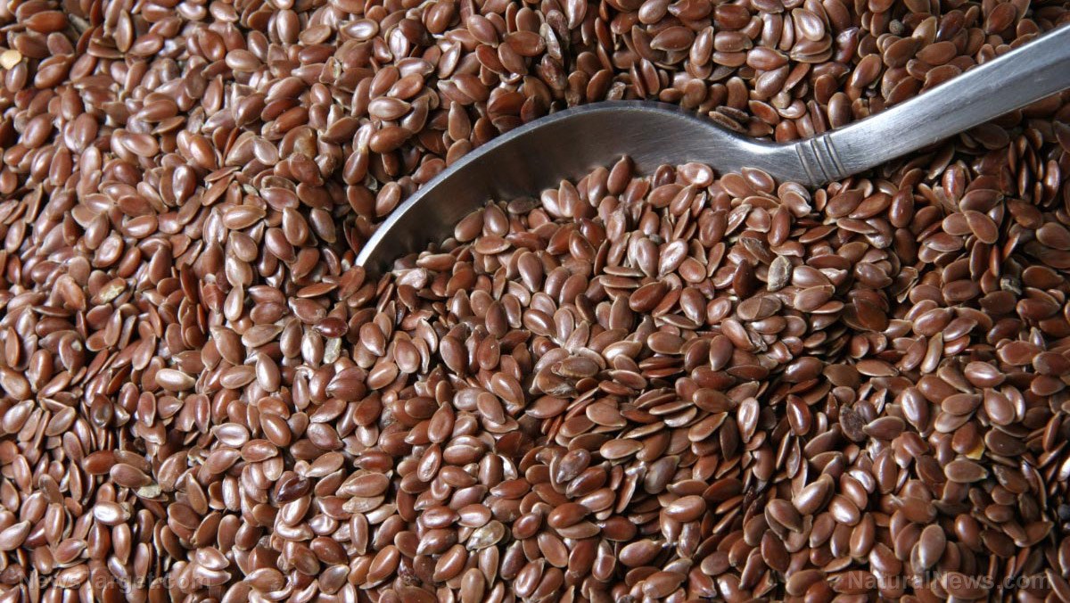 7 healthy reasons to add more flaxseed oil to your diet