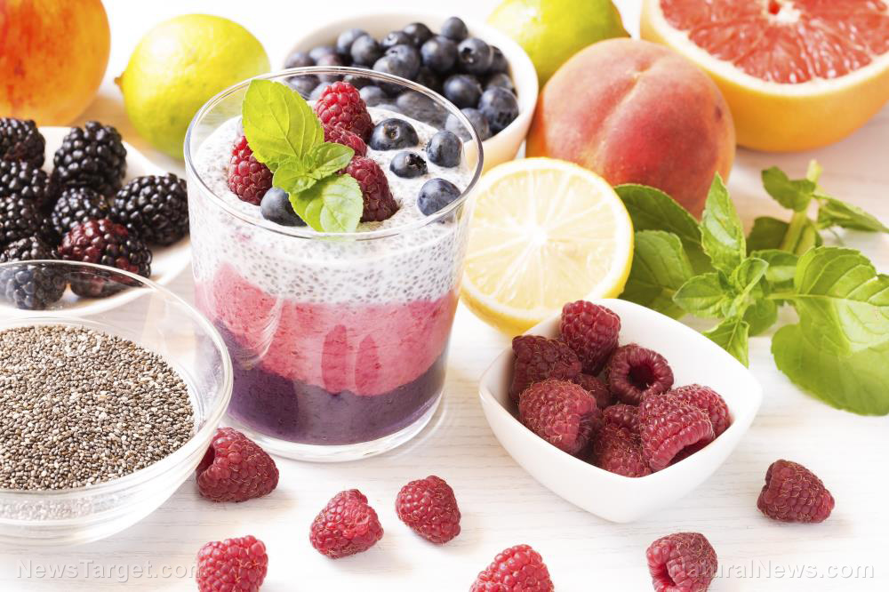 Nutritious berries contain compounds that help fight cancer