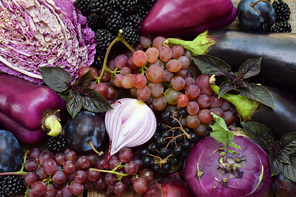 The health benefits of quercetin, a powerful antioxidant found in colorful superfoods