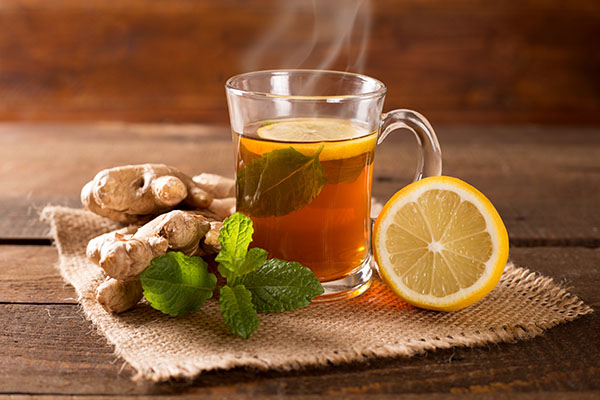 Herbs and honey: 7 Natural home remedies for a cough