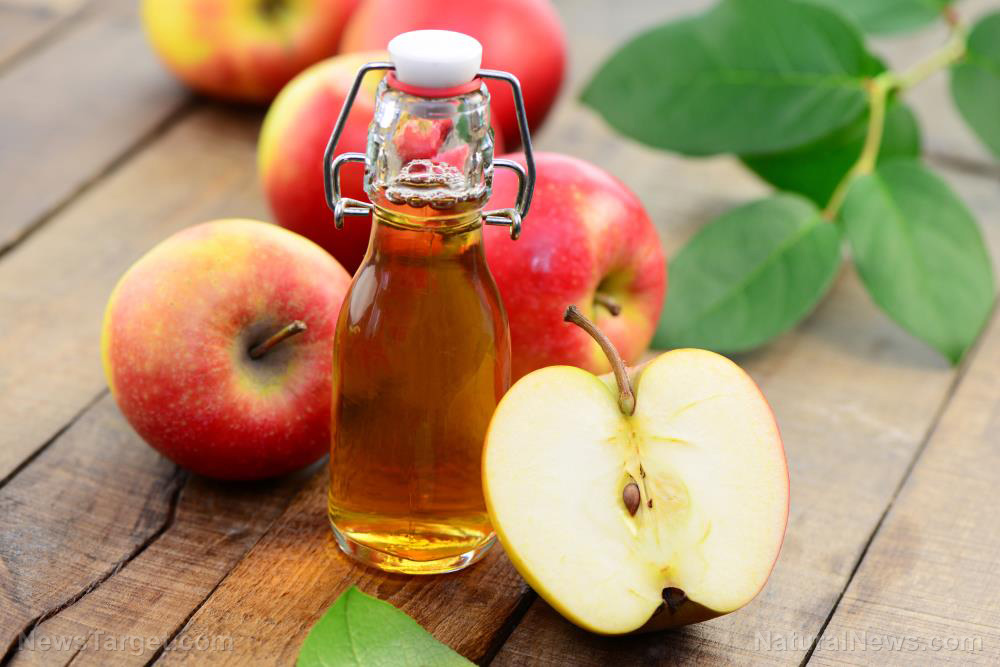A serving of apple cider vinegar a day can support healthy weight loss goals, new study reveals